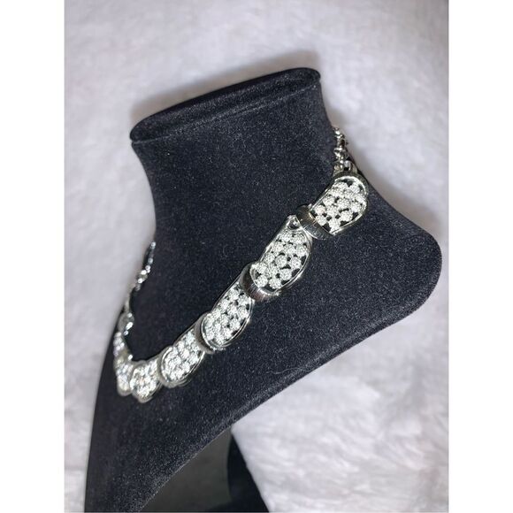 Vintage CORO Silver Hing Collar Necklace Signed 17” - Picture 9 of 16